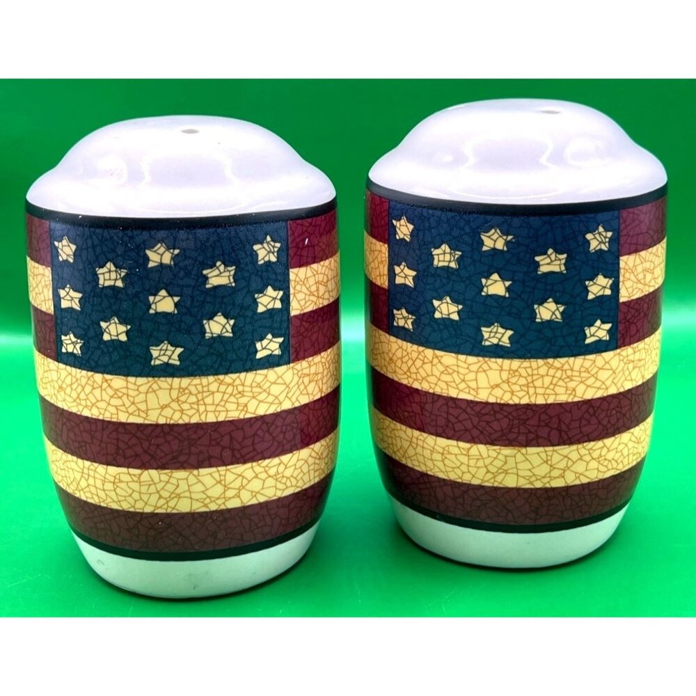 American Flag Ceramic Salt & Pepper Shaker Set Patriotic USA Independence Day
